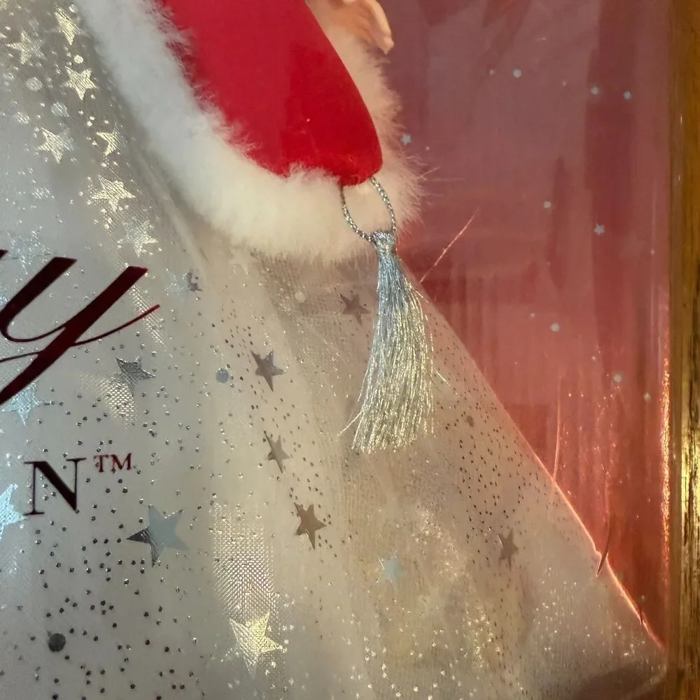 2001 Holiday Celebration Barbie Special Edition NRFB Silver Gown Mattel Doll